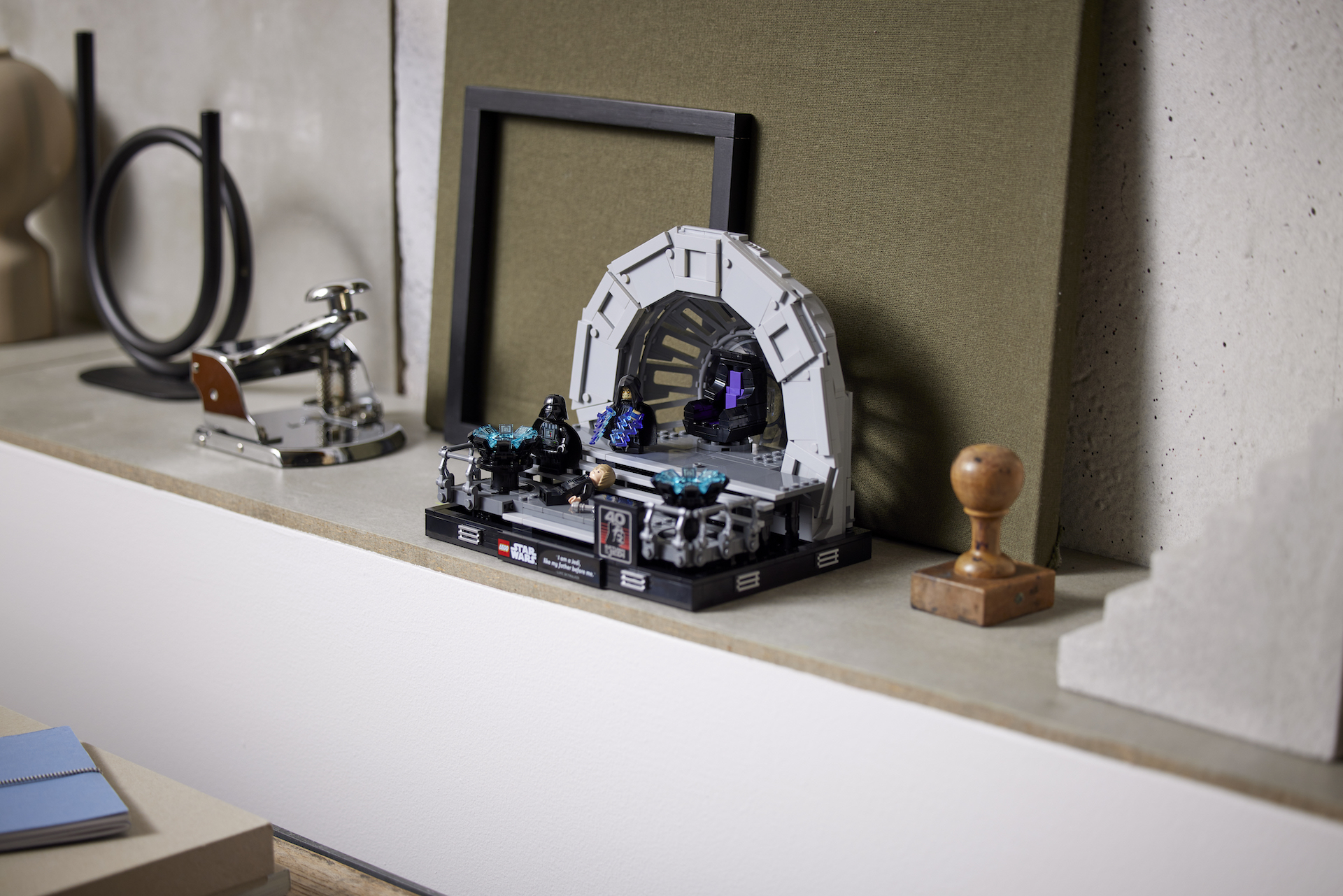 LEGO Star Wars 75352 Emperors Throne Room 8