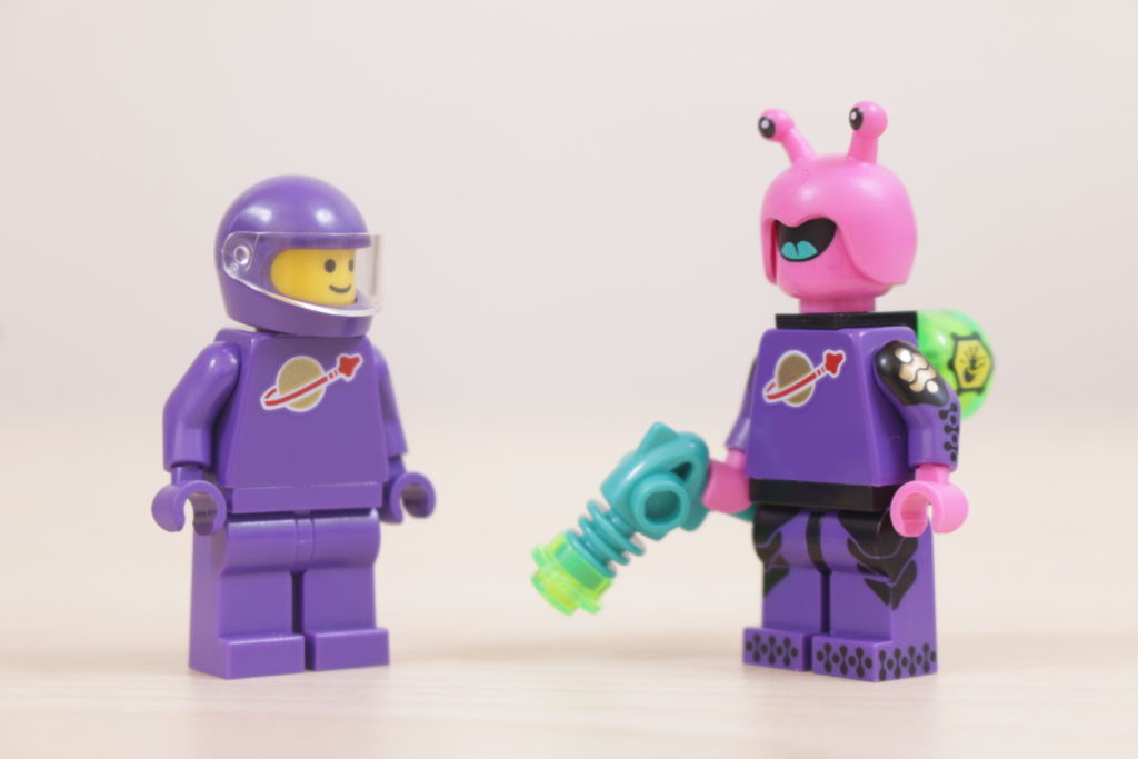LEGO 71032 Purple Classic Space Minifigure Collectible Minifigures Series 22 3 1024x683