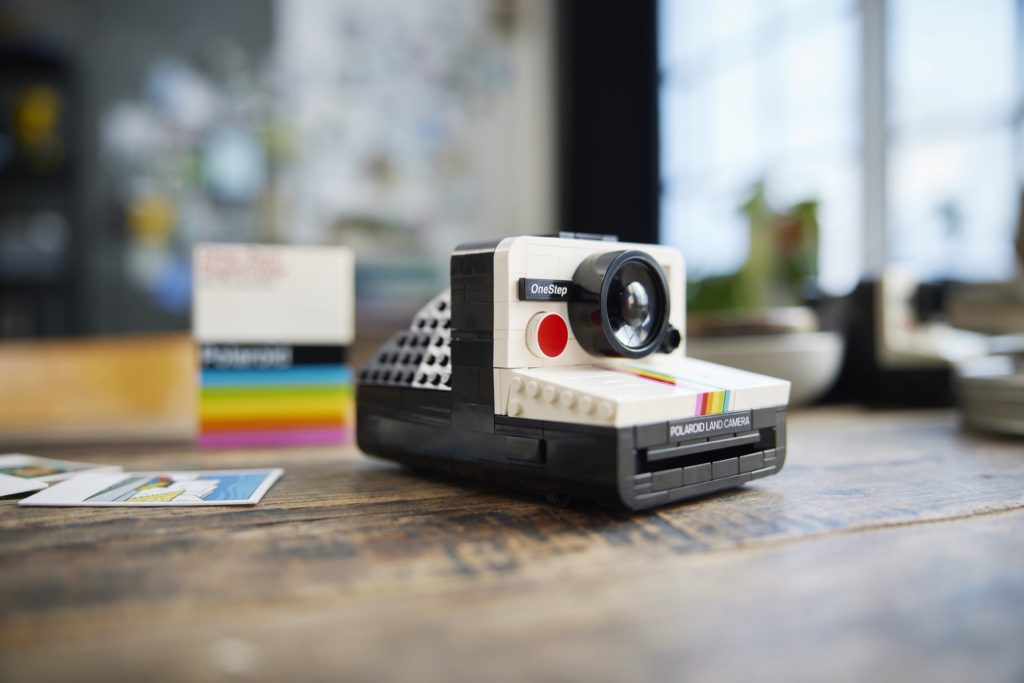 LEGO Ideas 21345 Polaroid OneStep Camera14 1024x683