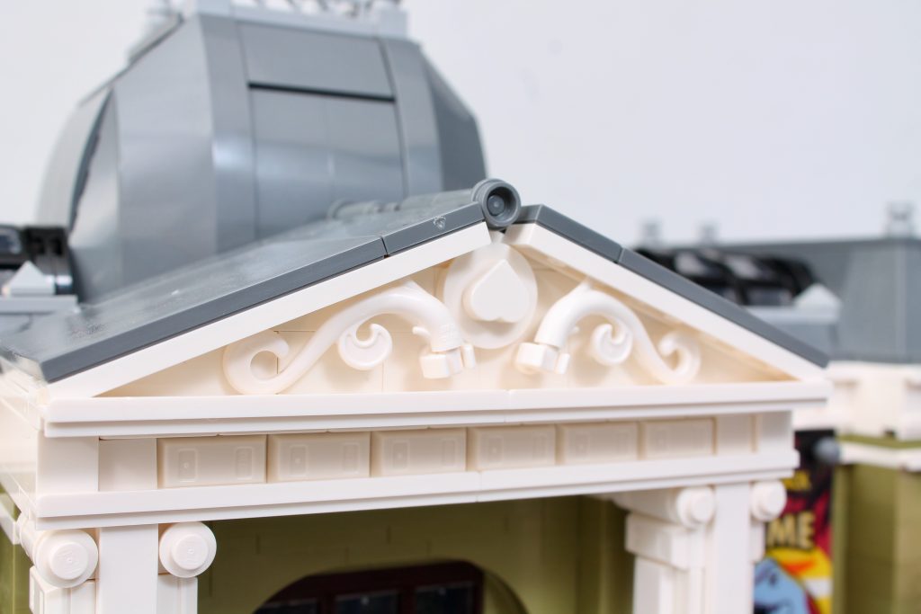 LEGO Icons 10326 Natural History Museum review 55 1024x683