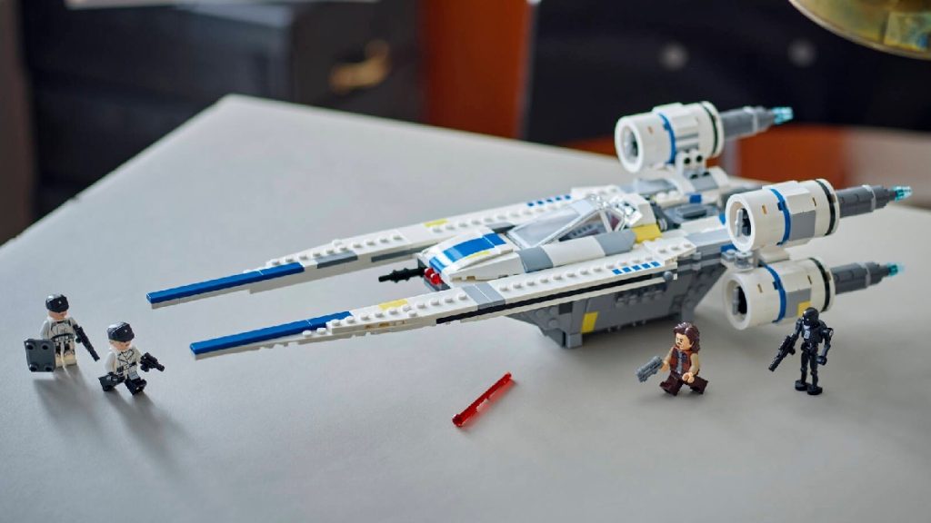 lego star wars 75399 rebel u wing starfighter lifestyle featured 1024x576