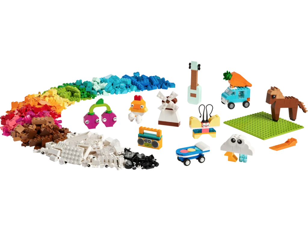 LEGO Classic 11038 Vibrant Creative Brick Box 1 1024x768
