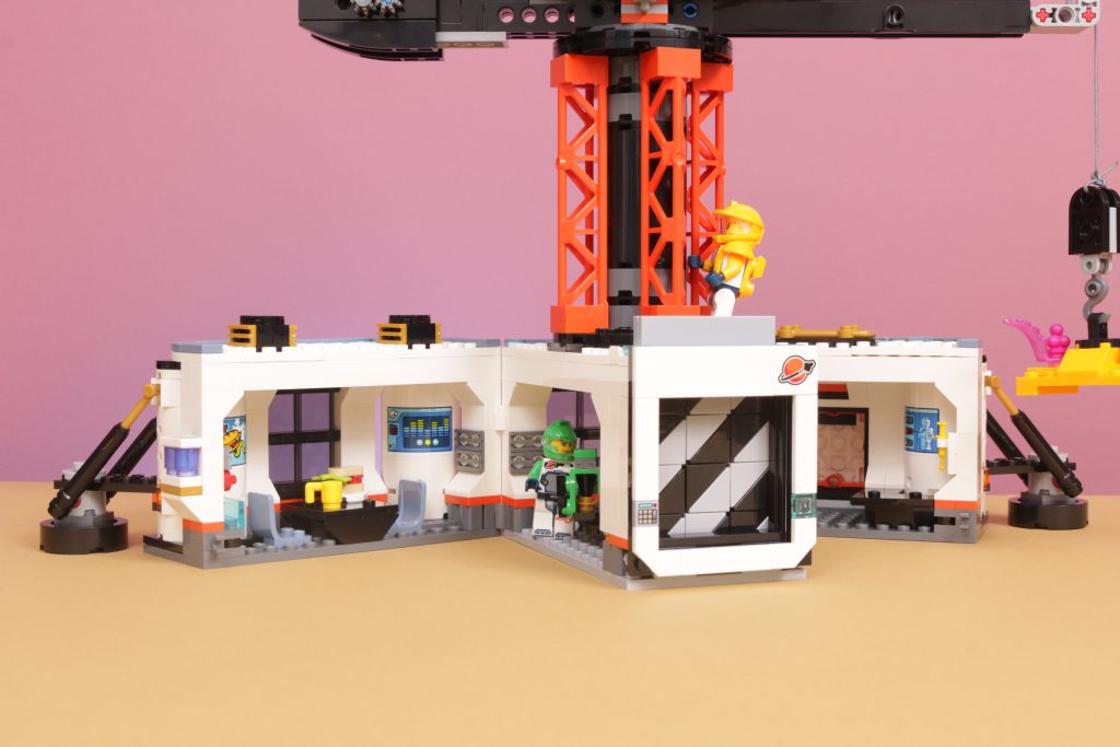 LEGO City 60434 Space Base and Rocket Launchpad review 27 1024x683