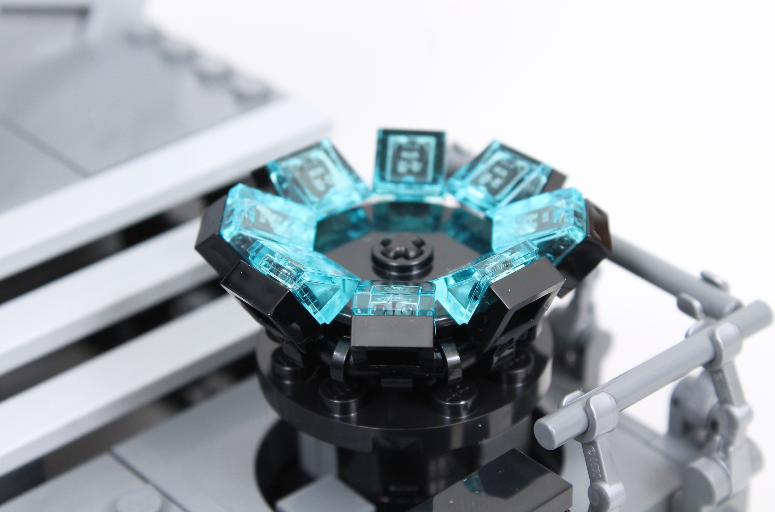 LEGO Star Wars 75352 Emperors Throne Room Diorama review 9 scaled