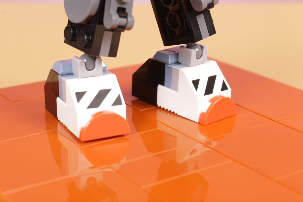 How to LEGO – Building space terrain part II step by step guide 22 1024x683