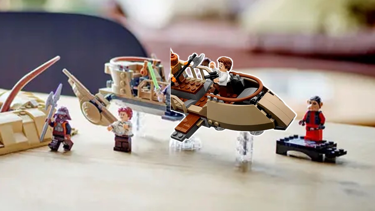 Comparing LEGO Star Wars 75396 Desert Skiff & Sarlacc Pit to its 2017 predecessor