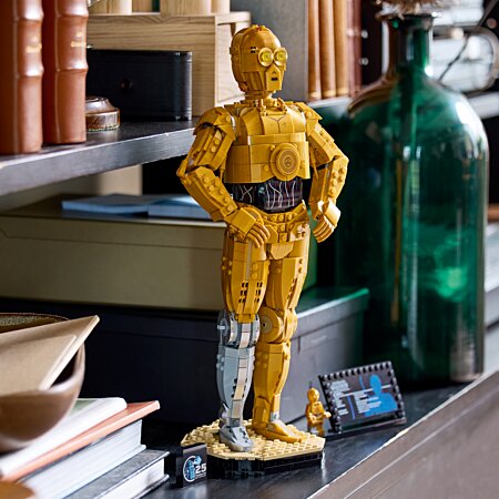 LEGO Star Wars 75398 C 3PO 2