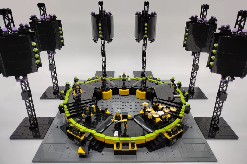 LEGO Ideas Metallica M72 World Tour 4