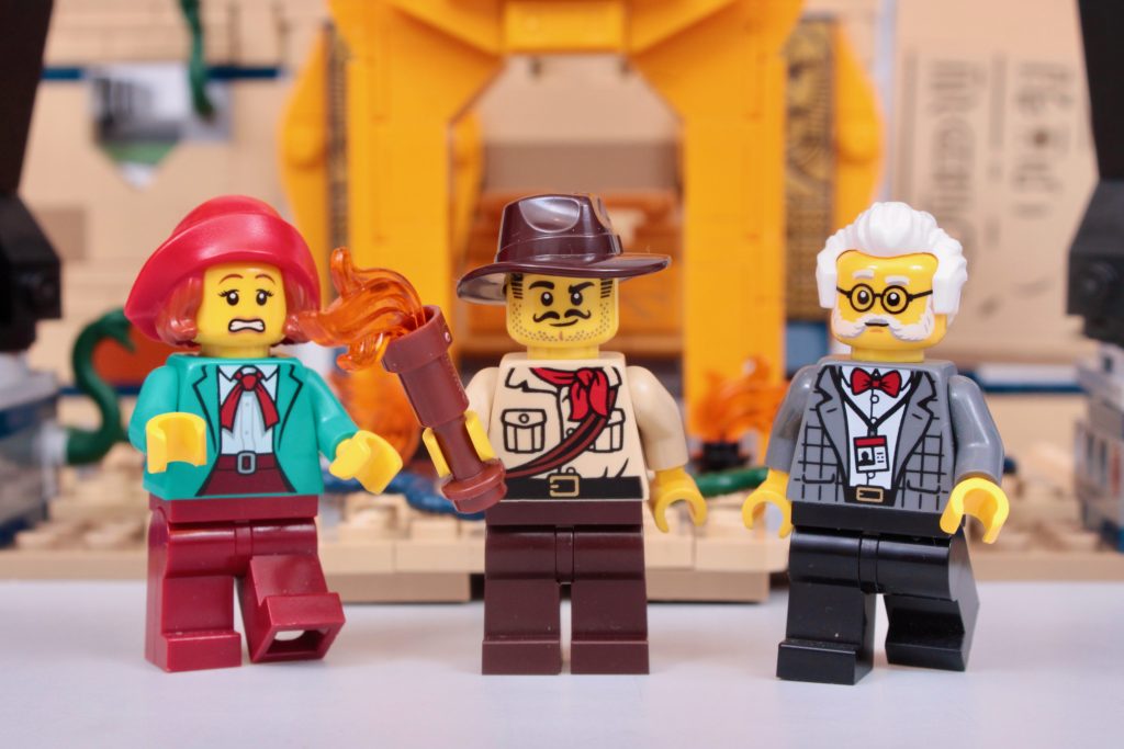 LEGO Indiana Jones 77013 Escape from the Lost Tomb Johnny Thunder Adventurers 4 1024x683