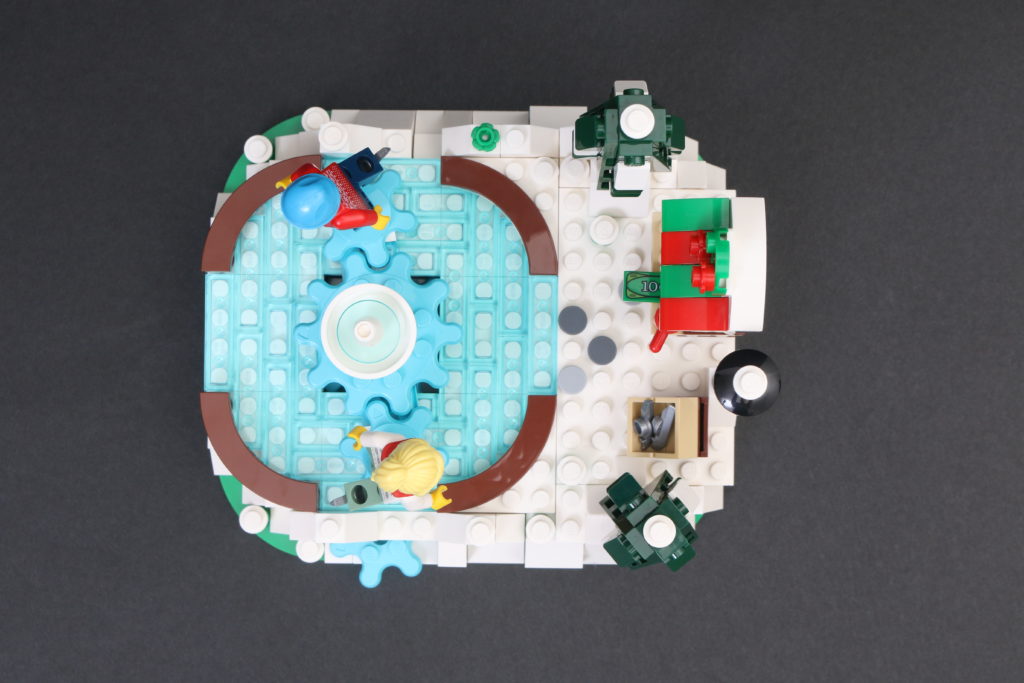 LEGO 40416 Ice Skating Rink gift with purchase review 3