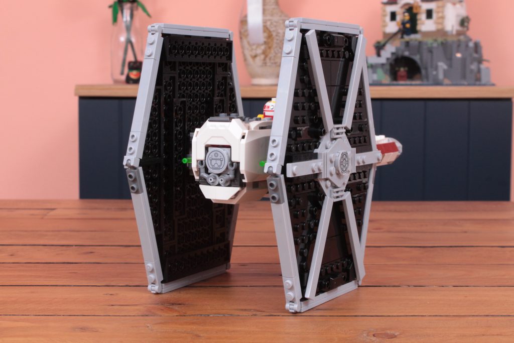 LEGO Star Wars 75393 TIE Fighter X Wing Mash up review 23 1024x683