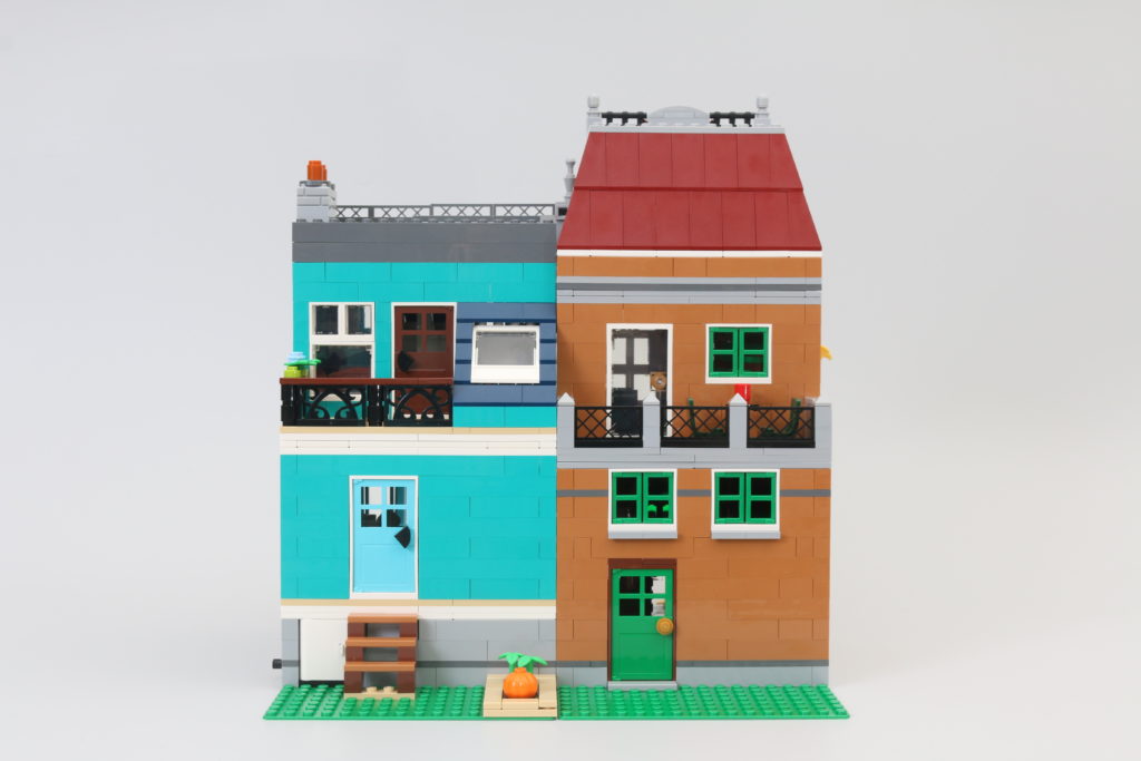LEGO Creator Expert 10270 Bookshop review 6
