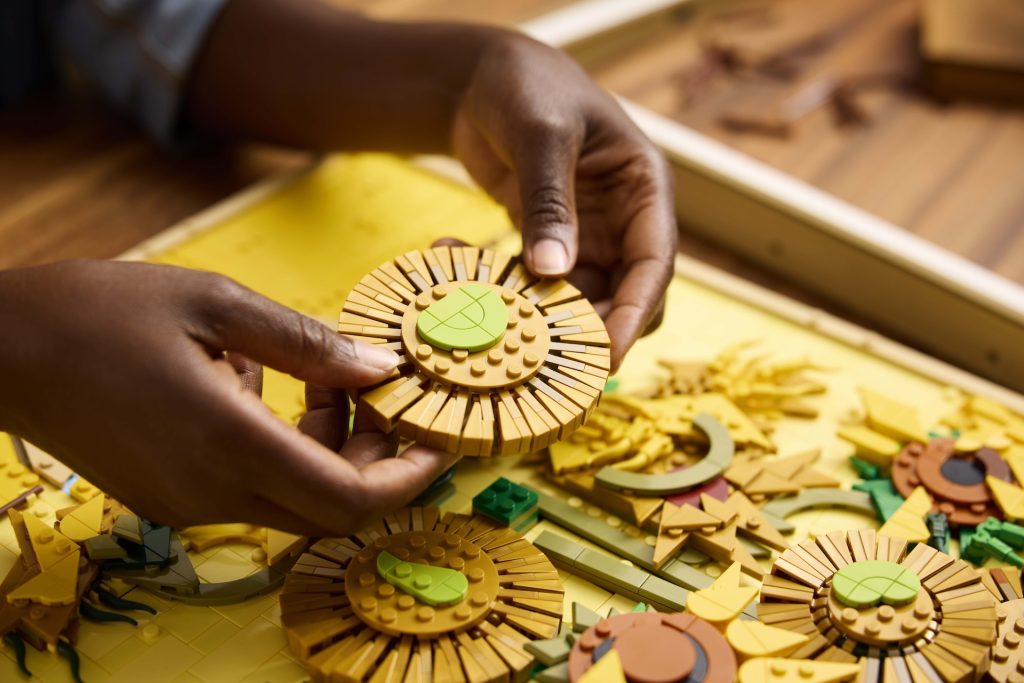 LEGO Art 31215 Vincent van Gogh Sunflowers 15 1024x683