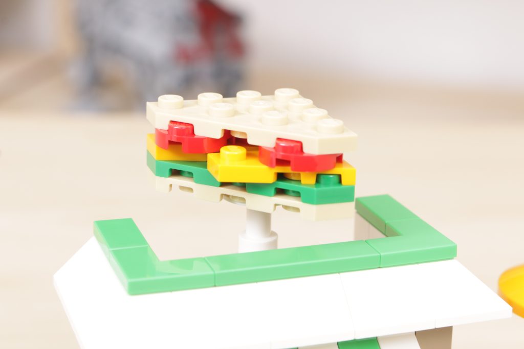 LEGO CITY 40578 Sandwich Shop gift with purchase review 9 1024x683