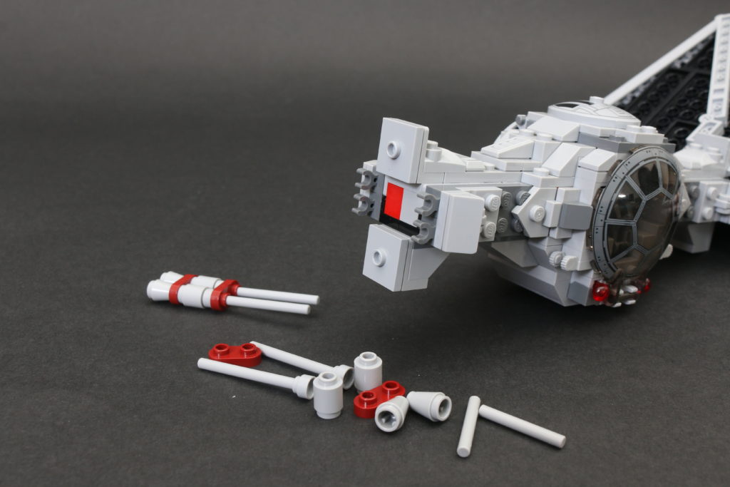 Build a LEGO Mandalorian Outland folding TIE Fighter 15