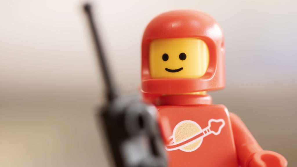 LEGO ICONS 10497 Galaxy Explorer 20 1024x576