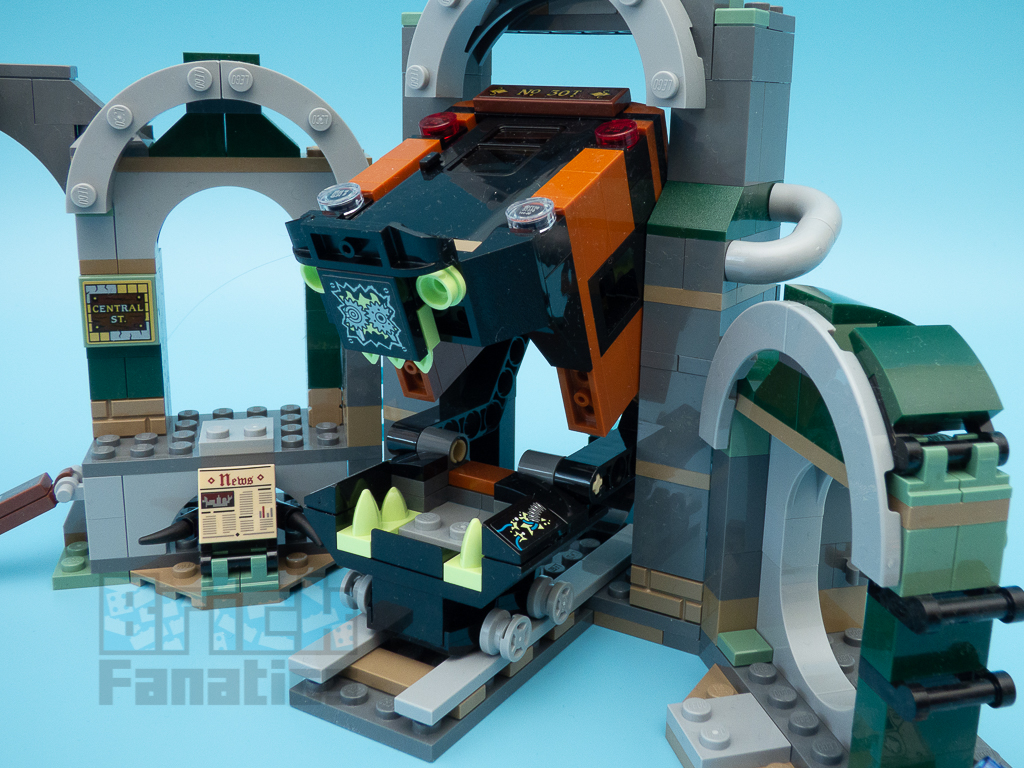 LEGO Hidden Side 70430 Newbury Subway 10