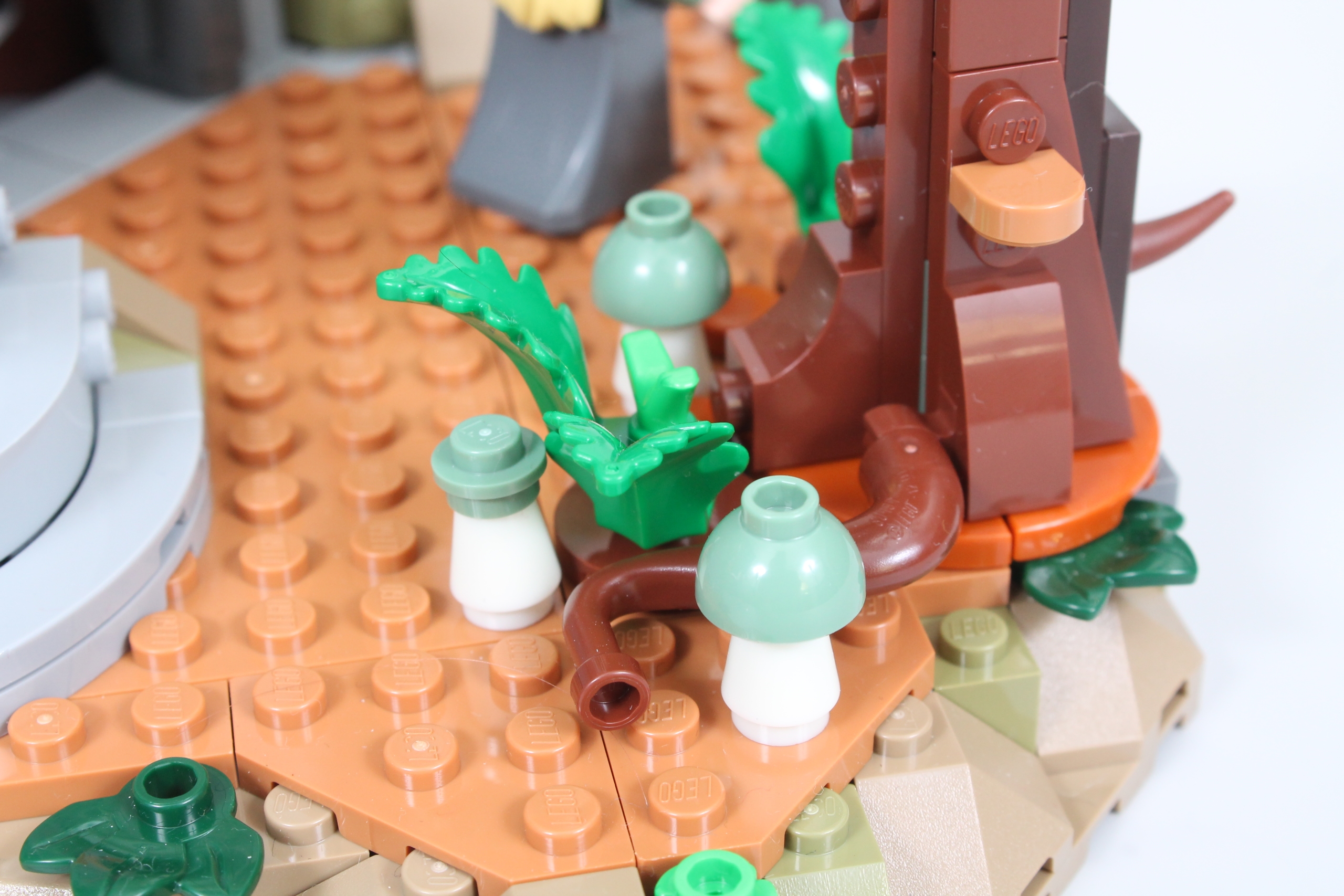 LEGO Icons 10316 The Lord of the Rings Rivendell review 38 scaled