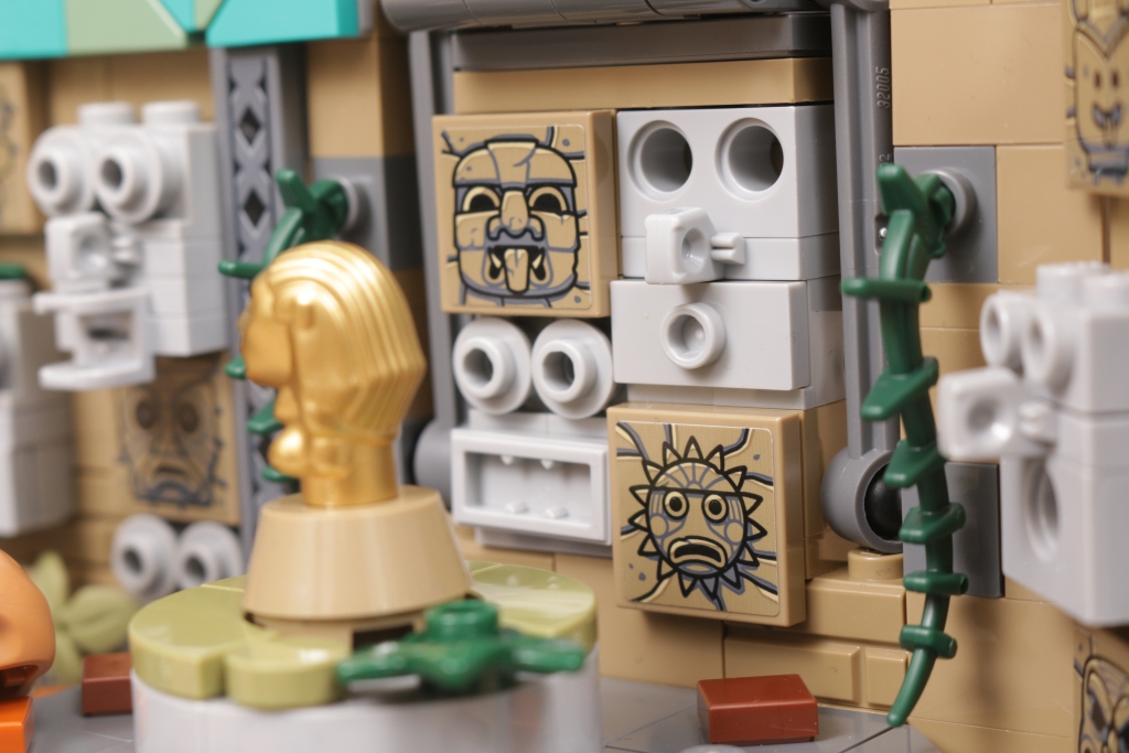 LEGO Indiana Jones 77015 Temple of the Golden Idol review 16 1024x683