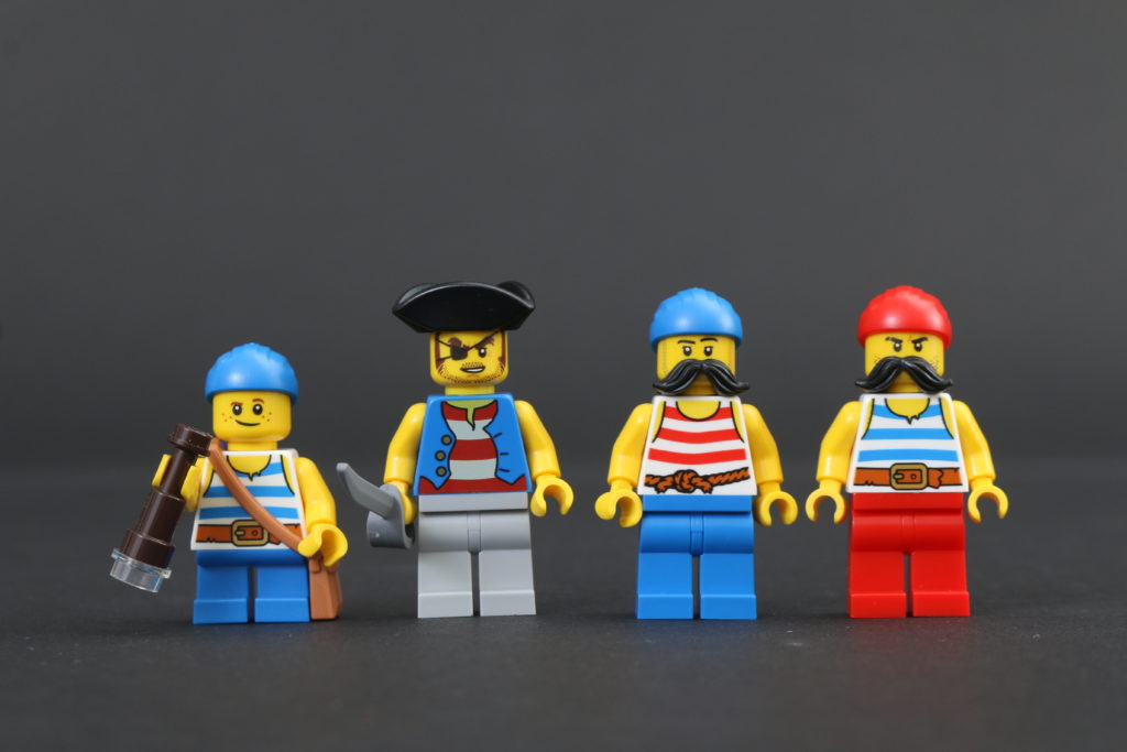 LEGO Ideas 21322 Pirates of Barracuda Bay review 79