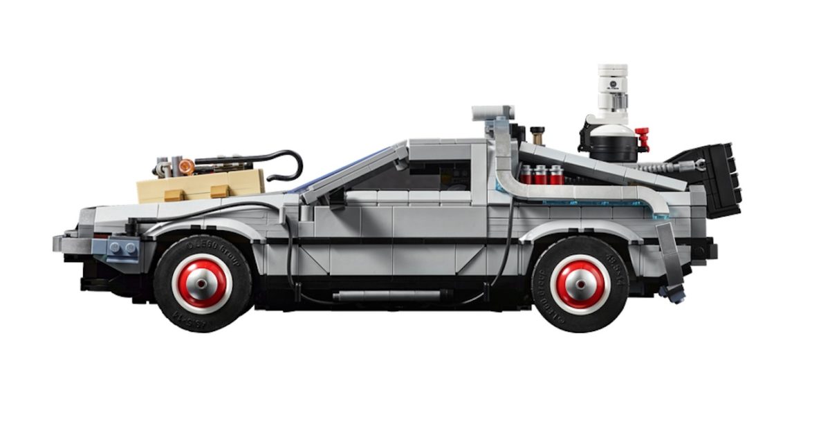 One feature is missing from 10300 Back to the Future Time Machine