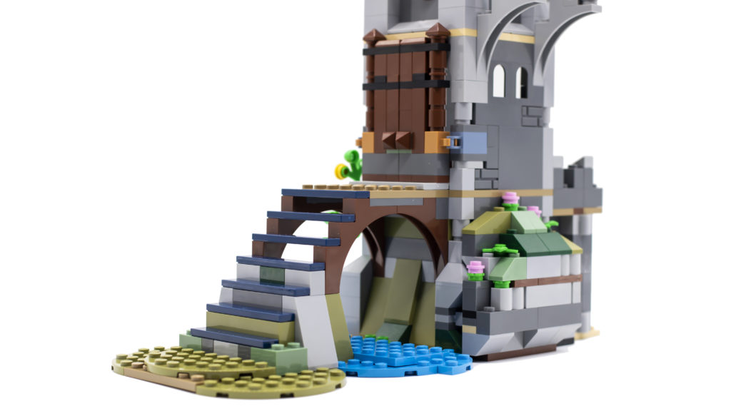 LEGO Creator 3 in 1 Medieval Castle 31120 4