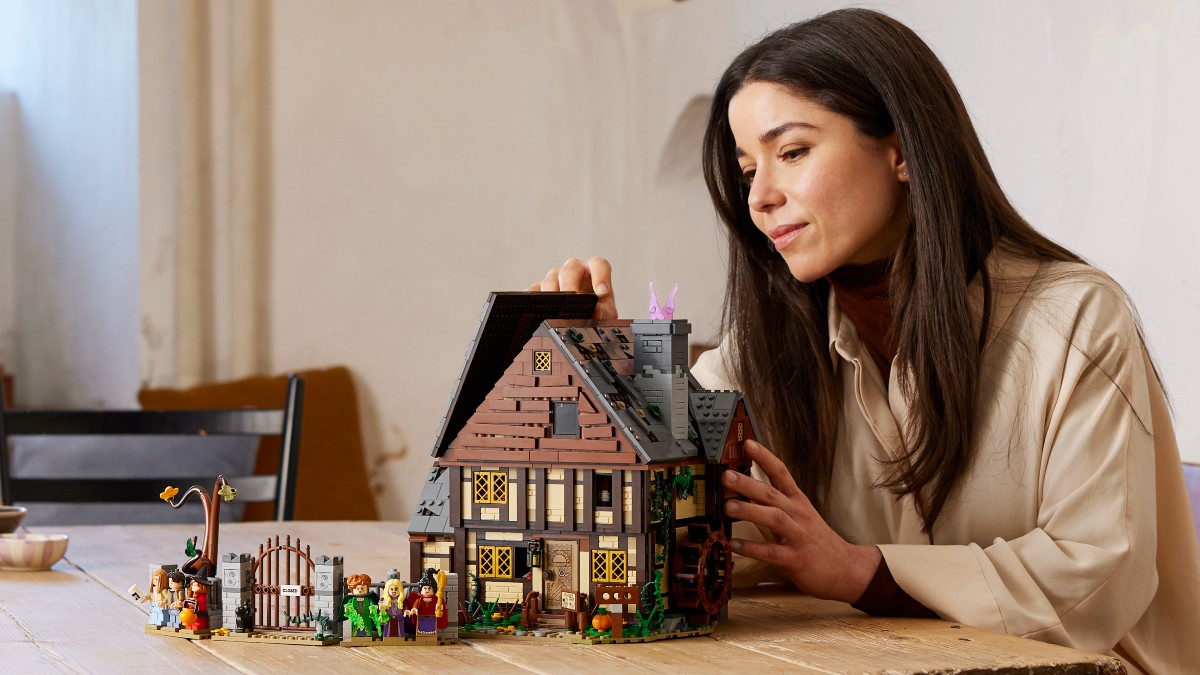 LEGO Ideas Hocus Pocus includes a morbid nod to its original designer
