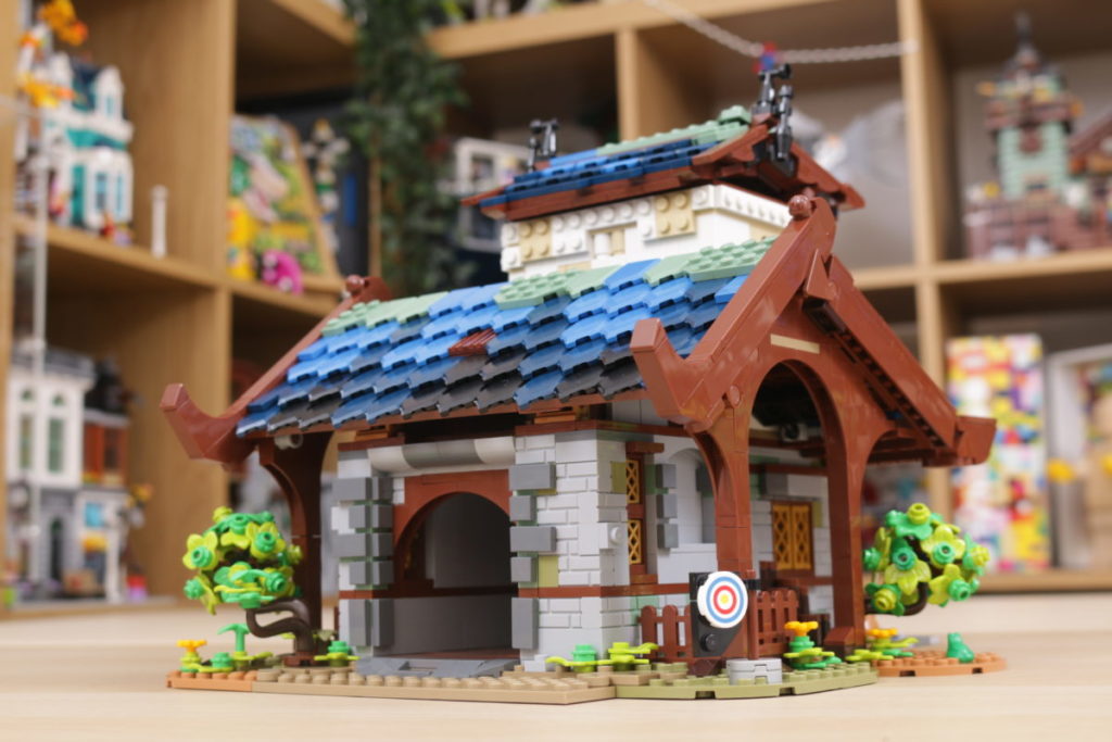 Rebuilding LEGO Ideas 21318 Medieval Blacksmith with Rebrickable 50 1024x683