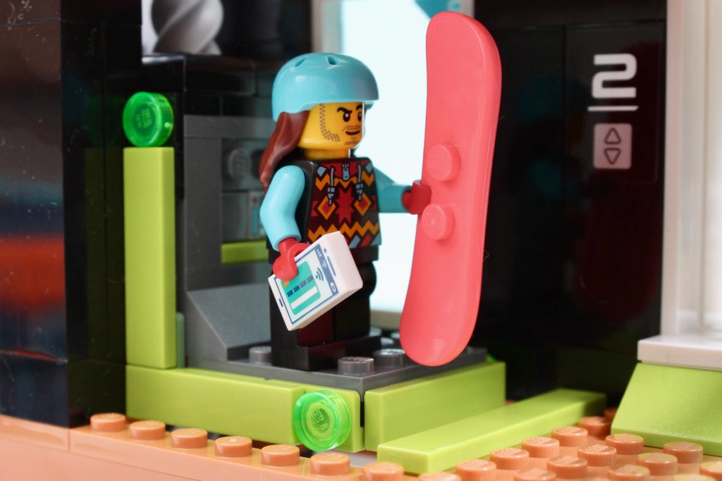 LEGO City 60366 Ski and Climbing Center review 9 1024x683