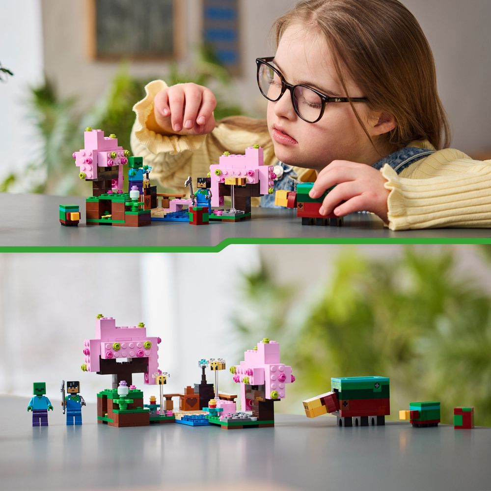 LEGO Minecraft 21260 The Cherry Blossom Garden 6