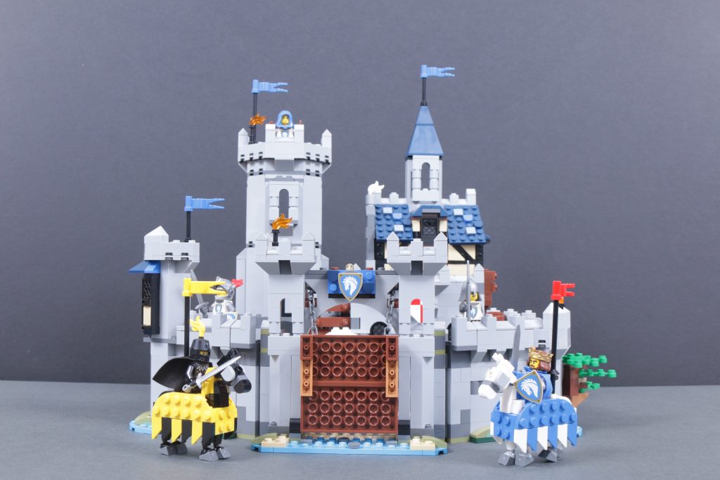 LEGO Creator 3 in 1 31168 Medieval Horse Knight Castle review 47 1024x683