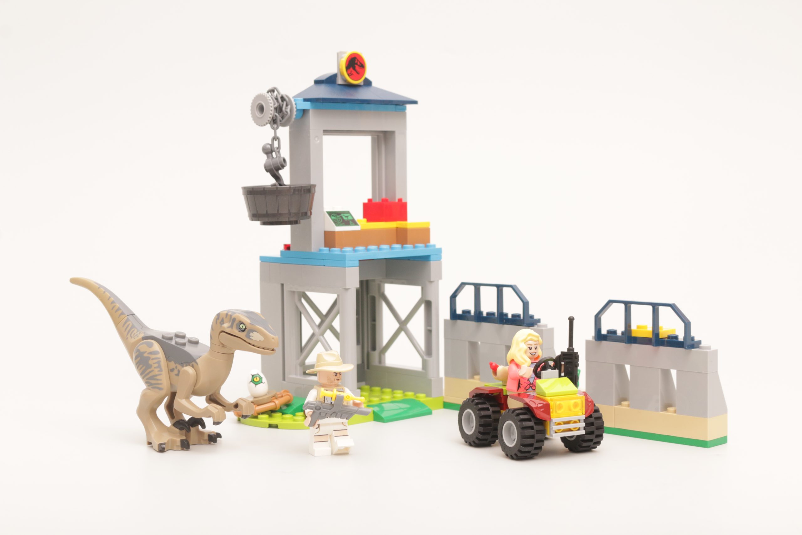 LEGO Jurassic Park 76957 Velociraptor Escape review 1 scaled