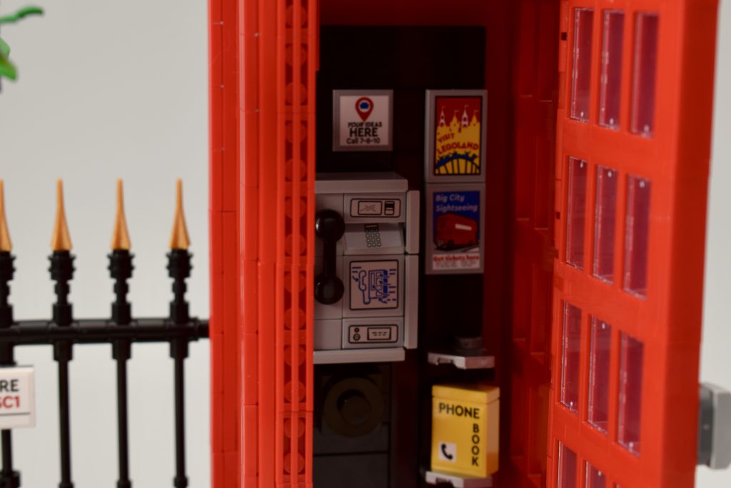 LEGO Ideas 21347 Red London Telephone Box review 34 1024x683
