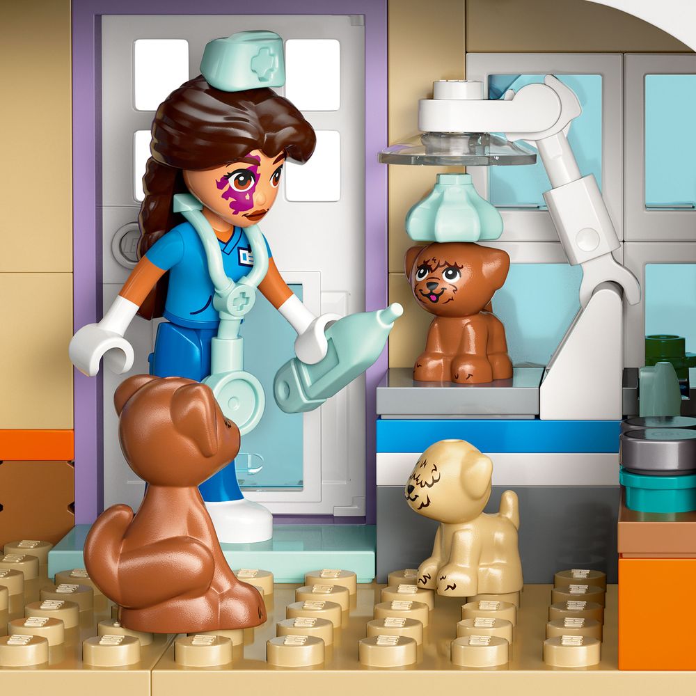 42651 LEGO Tierarztpraxis fuer Pferde und Haustiere 2