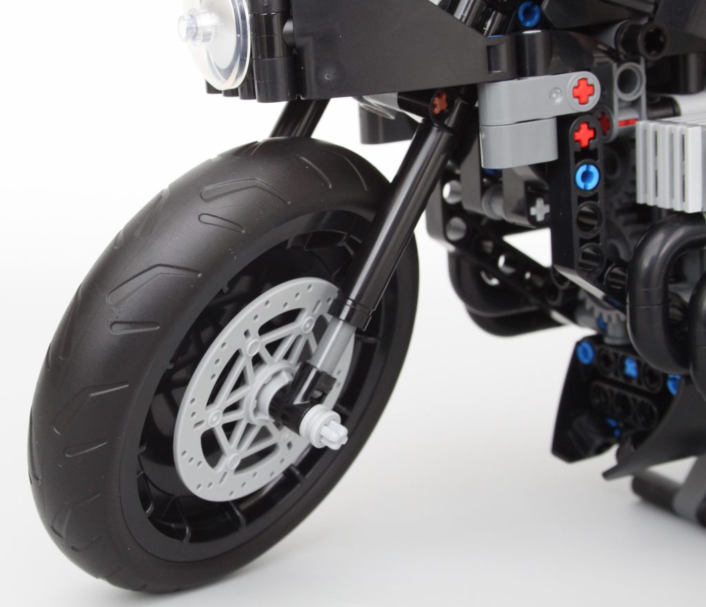 LEGO Technic 42155 The Batman Batcycle review 14 1024x880