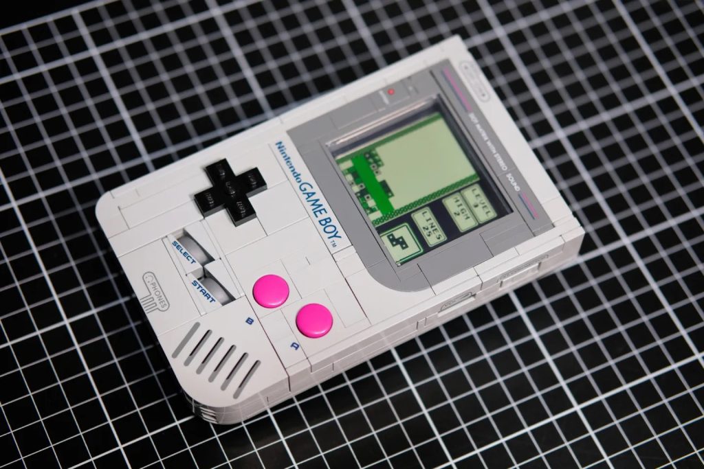 Natalie the Nerd Working LEGO Game Boy  1024x683