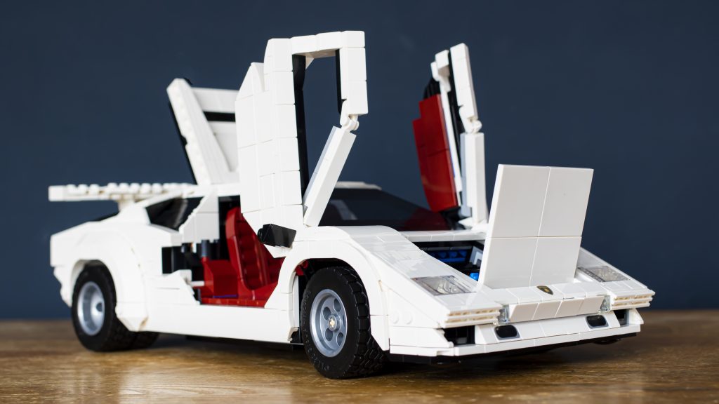 LEGO Icons 10337 Lamborghini Countach 5000 Quattrovalvole 29 1024x576