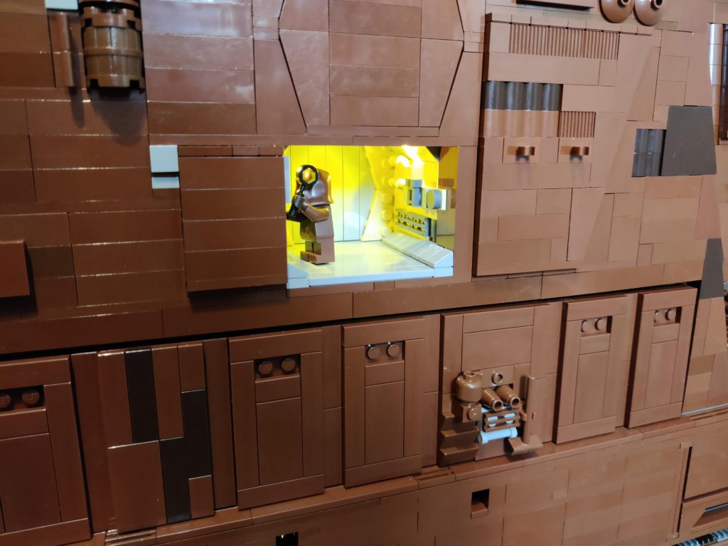 LEGO Star wars sandcrawler moc 3