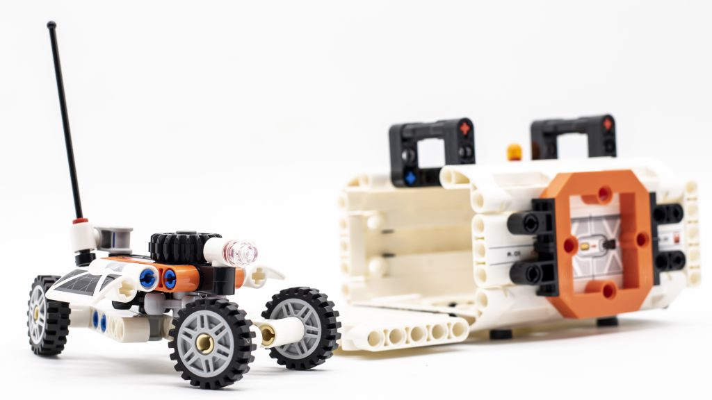 LEGO Technic 42181 vtol heavy cargo spaceship lt81 9 1024x576