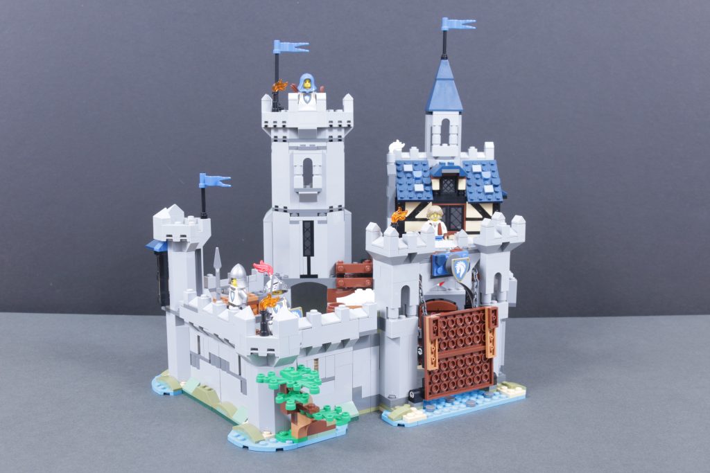 LEGO Creator 3 in 1 31168 Medieval Horse Knight Castle review 45 1024x683