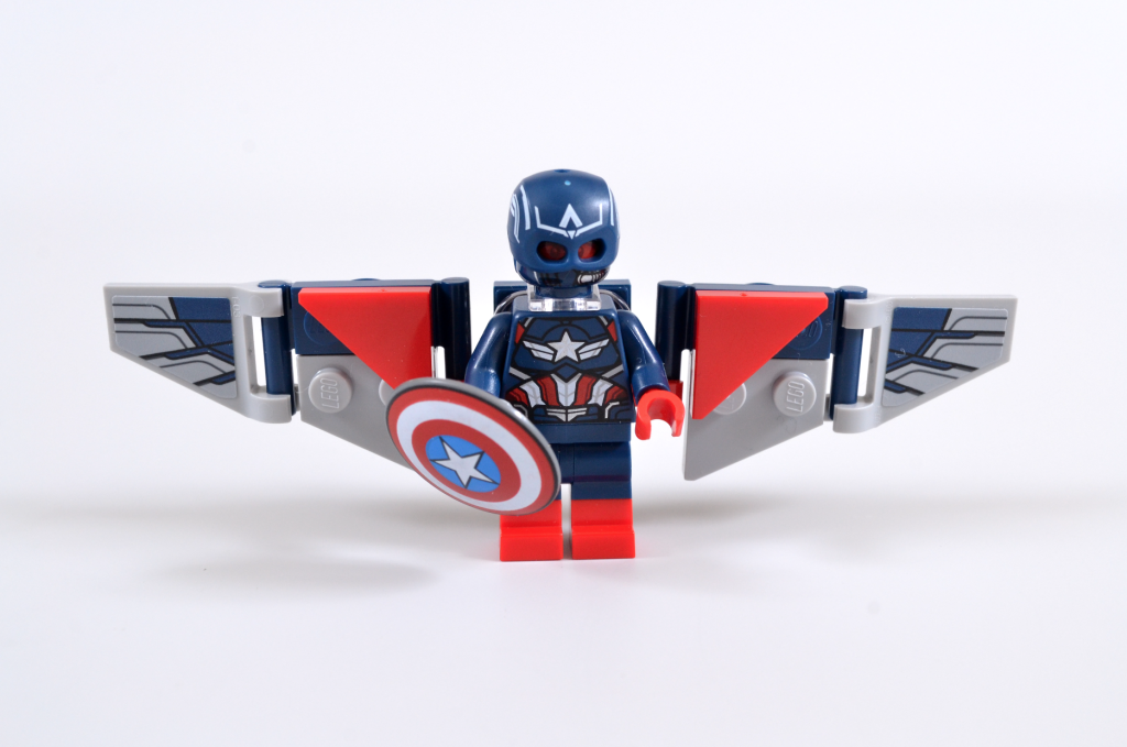LEGO Marvel 76292 Captain America vs. Red Hulk Battle 10 1024x679