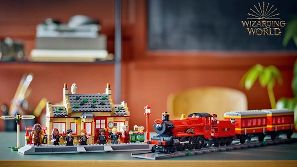 Clearer images of LEGO Harry Potter 76423 Hogwarts Express & Hogsmeade Station spotted