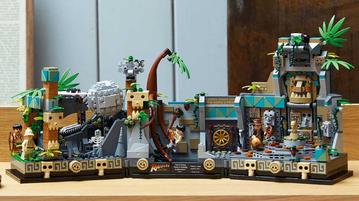 LEGO Indiana Jones sets keep the balance between play and display