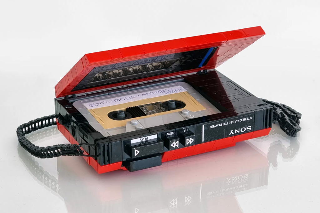 LEGO Ideas Sony Walkman 2 1024x683