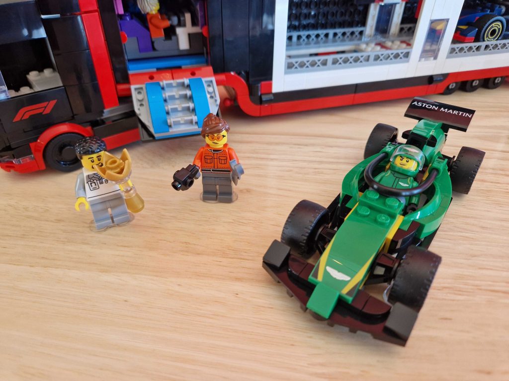 LEGO City Formula 1 2025 sets first look Las Vegas 3 1024x768