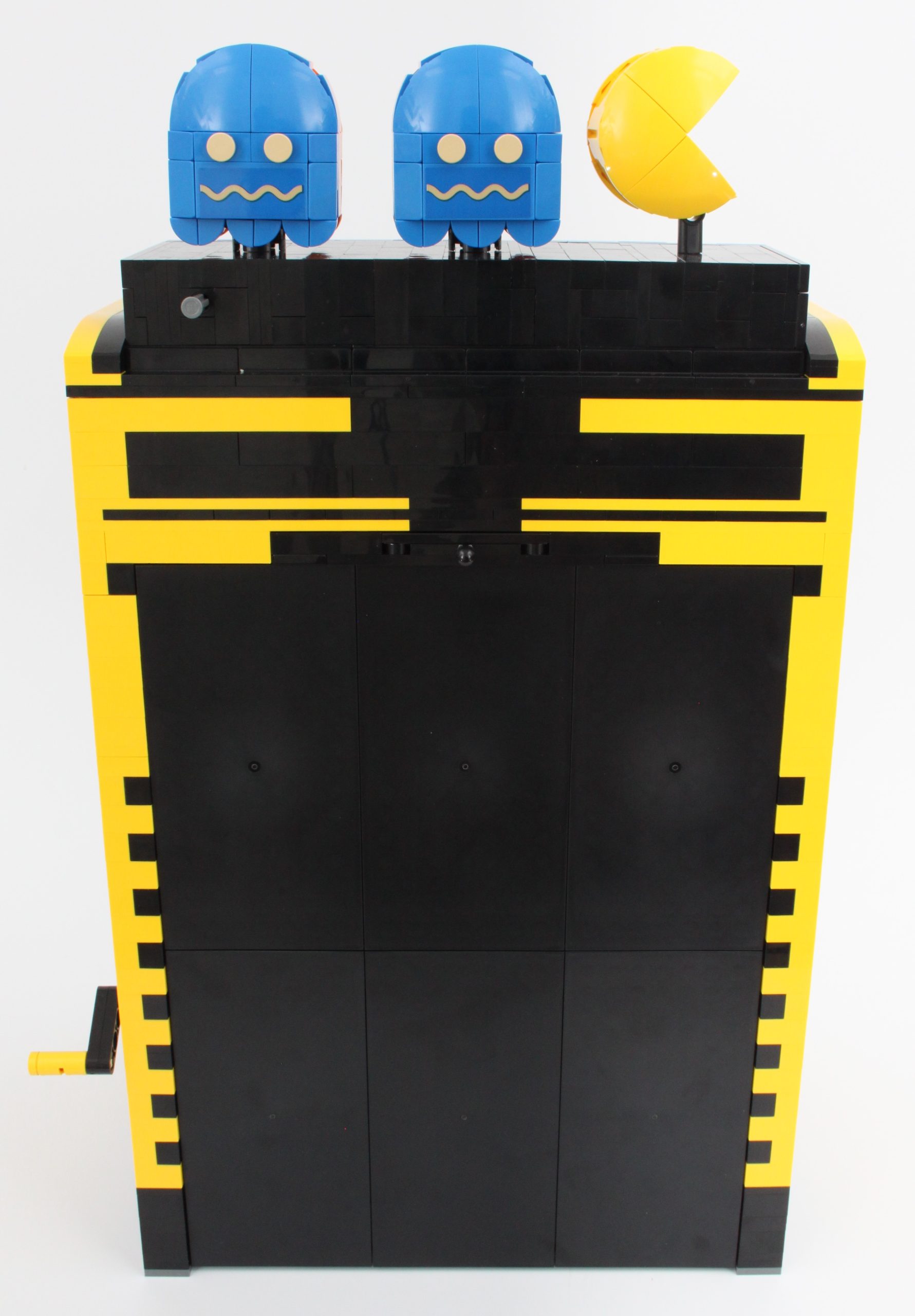 LEGO Icons 10323 PAC MAN Arcade review 25 scaled