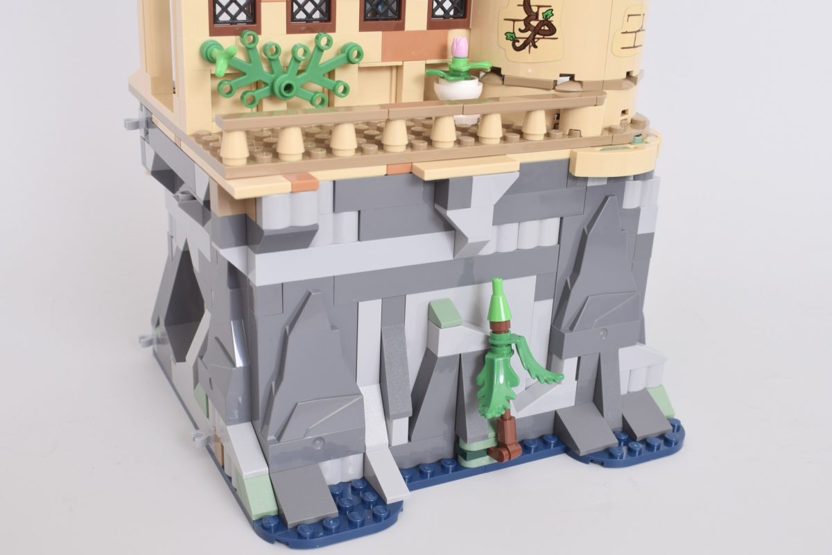 LEGO Harry Potter 76463 Hogwarts Castle Hospital Wing review 1 1 1200x800