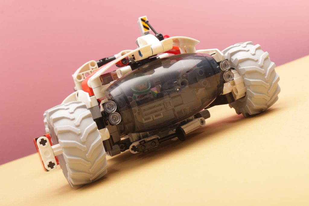 How to make LEGO Technic 42178 Surface Space Loader minifigure scale 4 1024x683