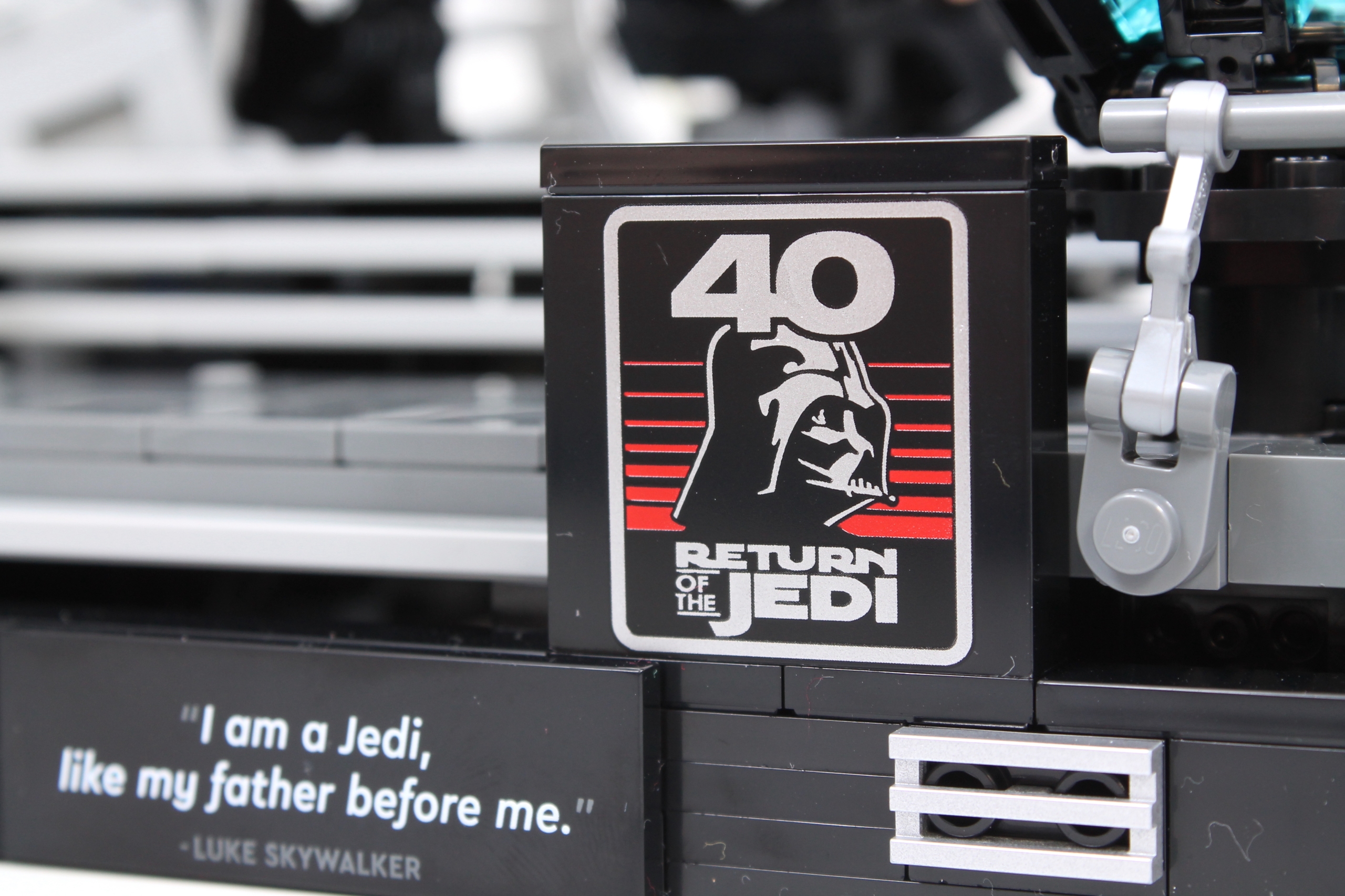 LEGO Star Wars 75352 Emperors Throne Room Diorama review 8 scaled