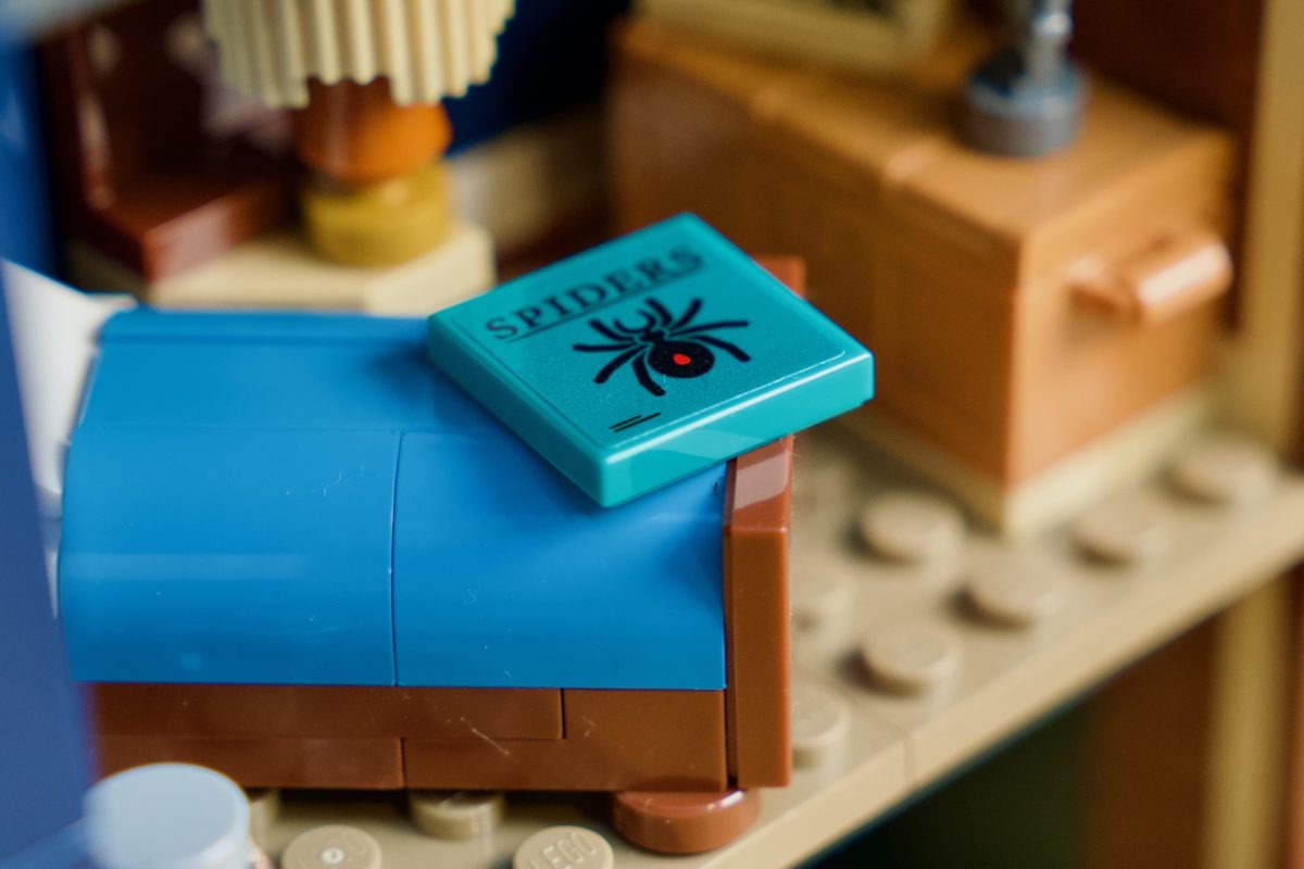 LEGO Icons 11370 Stranger Things The Creel House review 96 1200x800
